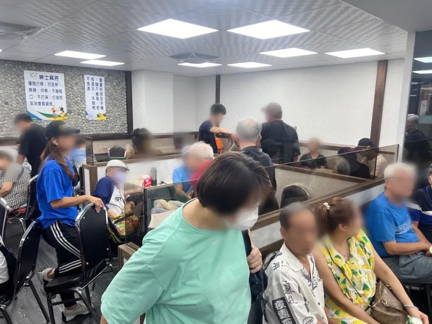 影/萬華麻將協會栽了！現金賭博遭查獲　84歲老翁技癢也被送辦