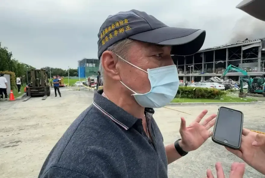 屏東高爾夫球具廠大爆炸/指工廠未給「正確化學物質資訊」　消防局副局長：沒射水就爆炸了