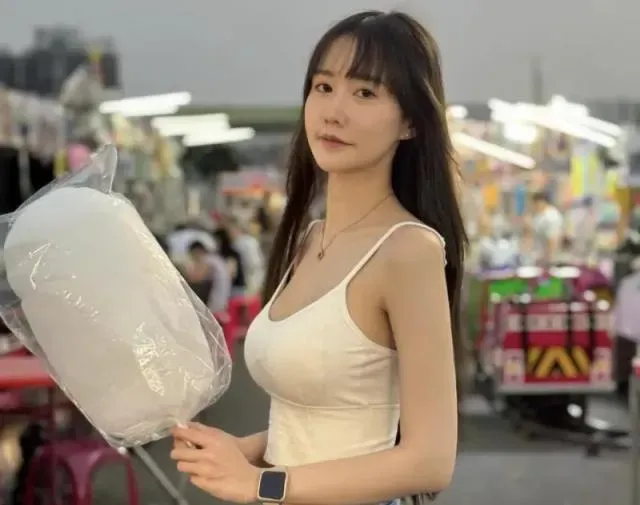 霜淇淋更美味！魔術師穿比基尼爆「兇」表演「眼睛吃糖」　逆轉人生故事曝光