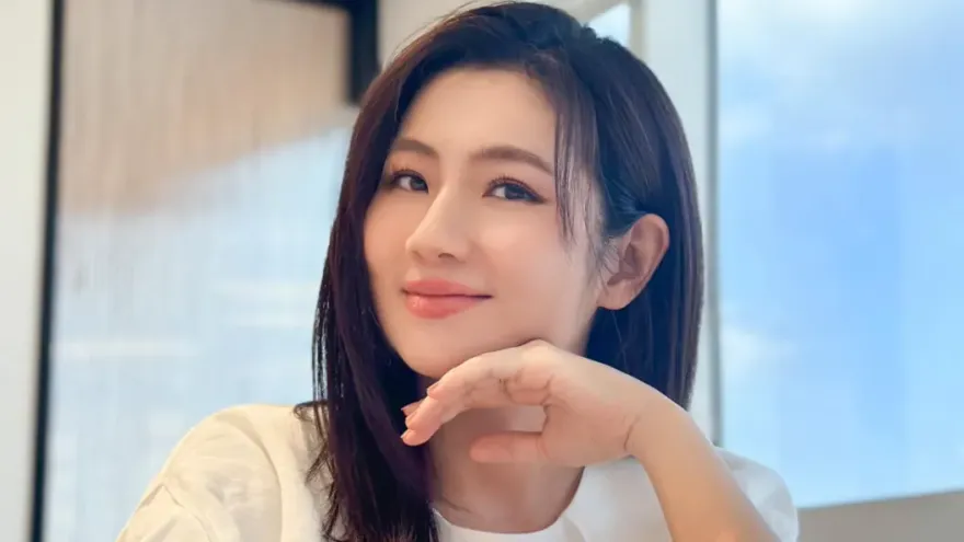 Selina中秋甜曬小腰果正面照！Ella笑稱「派大星」 　超萌特徵曝光