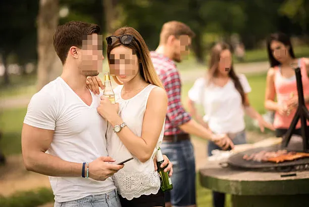 老公家聚烤肉聊到弟！小姑嗨喊：妳弟是我以前砲友　小叔還探尺寸持久度