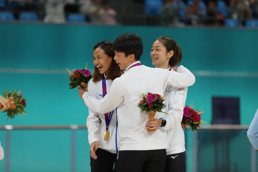 杭州亞運/早餐大嗑泡菜「奇招奏效」…中華滑輪溜冰半小時連贏韓國奪2金！