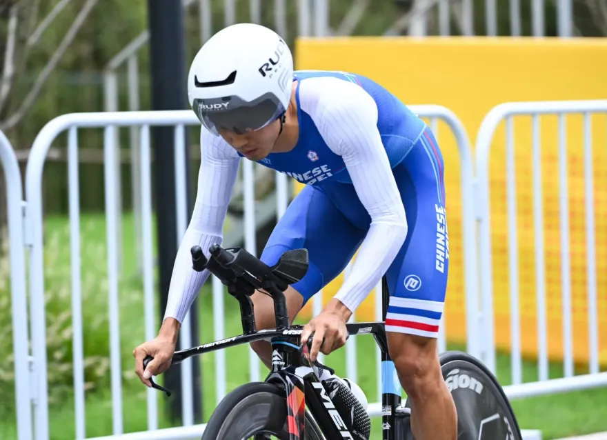 杭州亞運/杜志濠自由車公路賽一度排老3　可惜後段慘被超車無緣獎牌