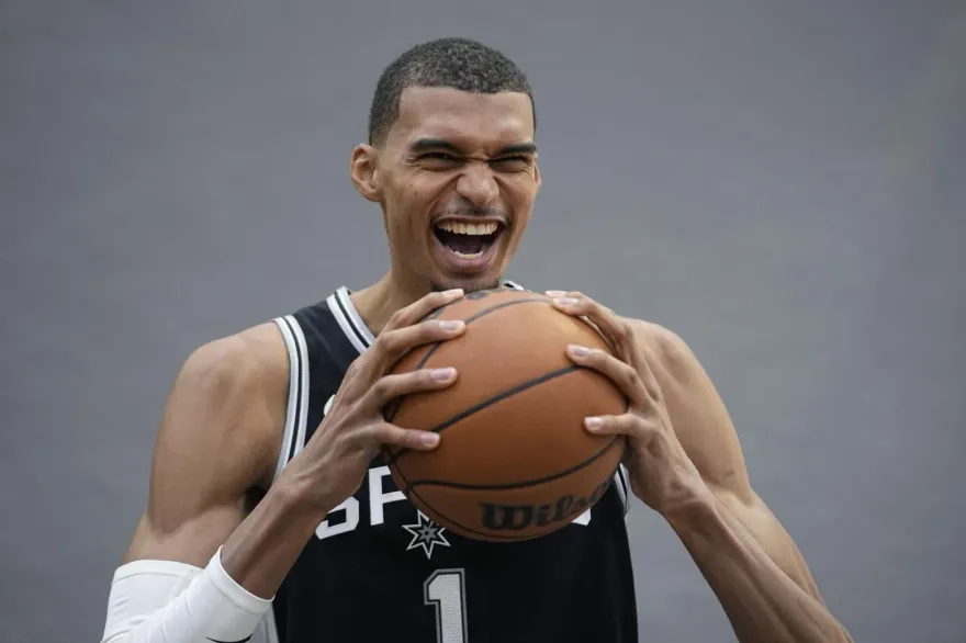 沒做好防守被主帥波波維奇怒吼！文班亞馬：我很高興