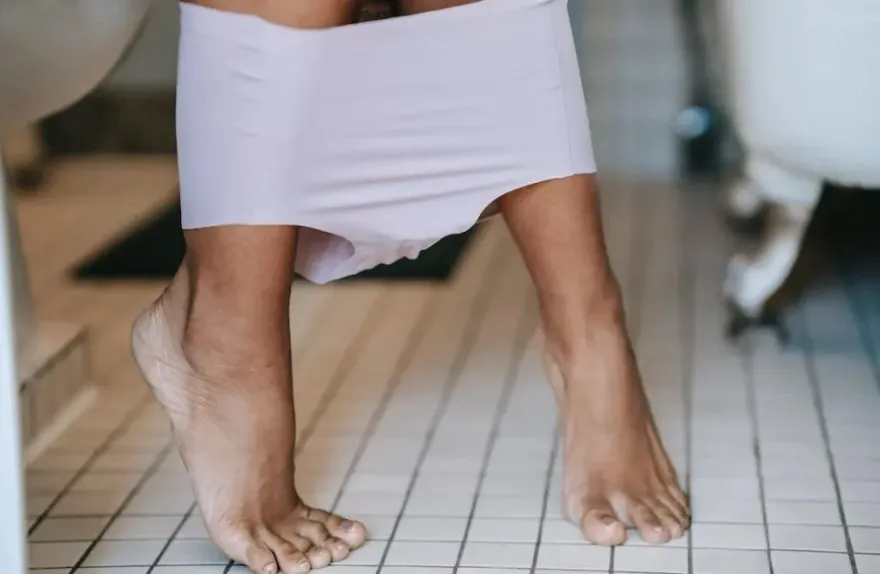 噁男工程師4年廁所偷拍253次！判刑1年、再賠160萬