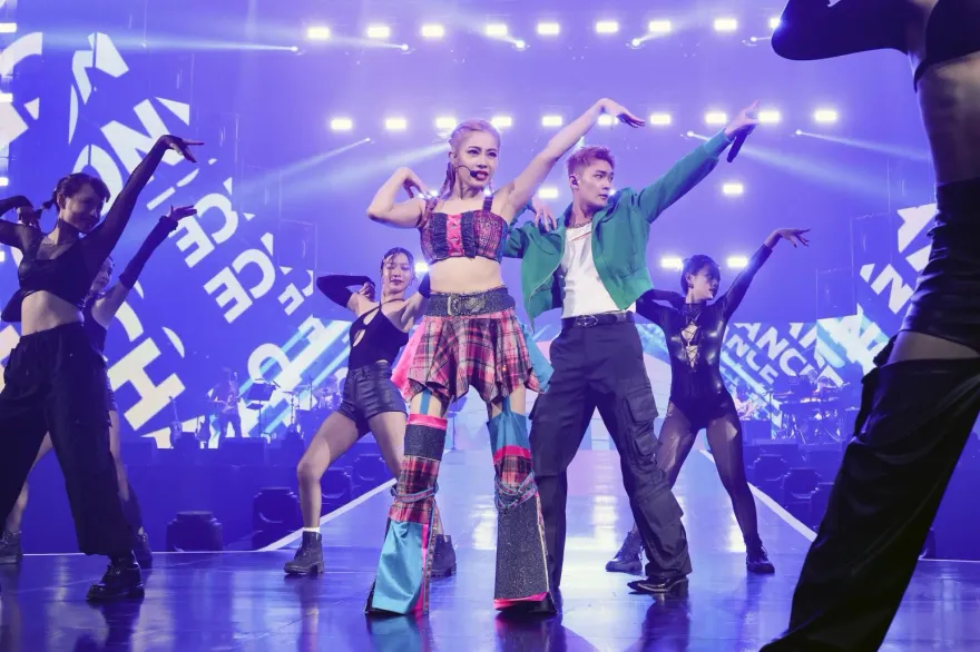 U:NUS高胥崴欲脫上衣遭阻！徐懷鈺羞喊「我會嚇到」