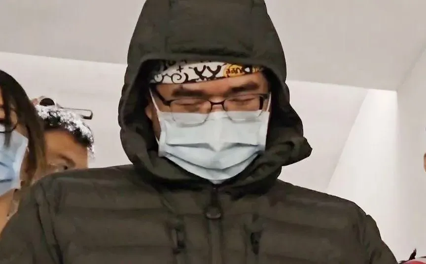 手機筆電這麼巧都在維也納失竊？　「Linbay好油」版主林裕紘遭裁定羈押禁見