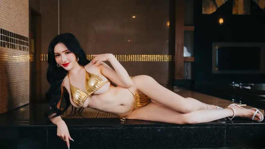 超兇UU溢出比基尼！雲嫣羞曝「同框小宵虎南」心聲：戀愛的感覺