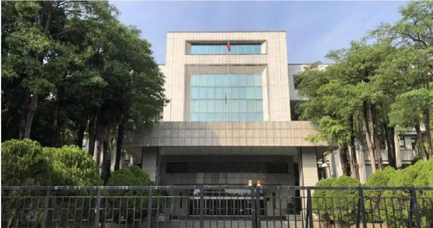 女兒苦讀拚軍職升等！家暴父縱火企圖燒她　二審重判5年8月