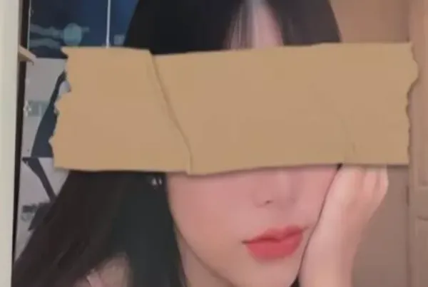 影/辣妹租房偷養寵物成「垃圾屋」　滿地「餿水排泄物」清潔員掃到吐