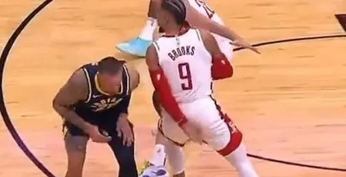 影/才熱身賽第一場就展現本色　布魯克斯尻人下體被趕出場：我是惡棍