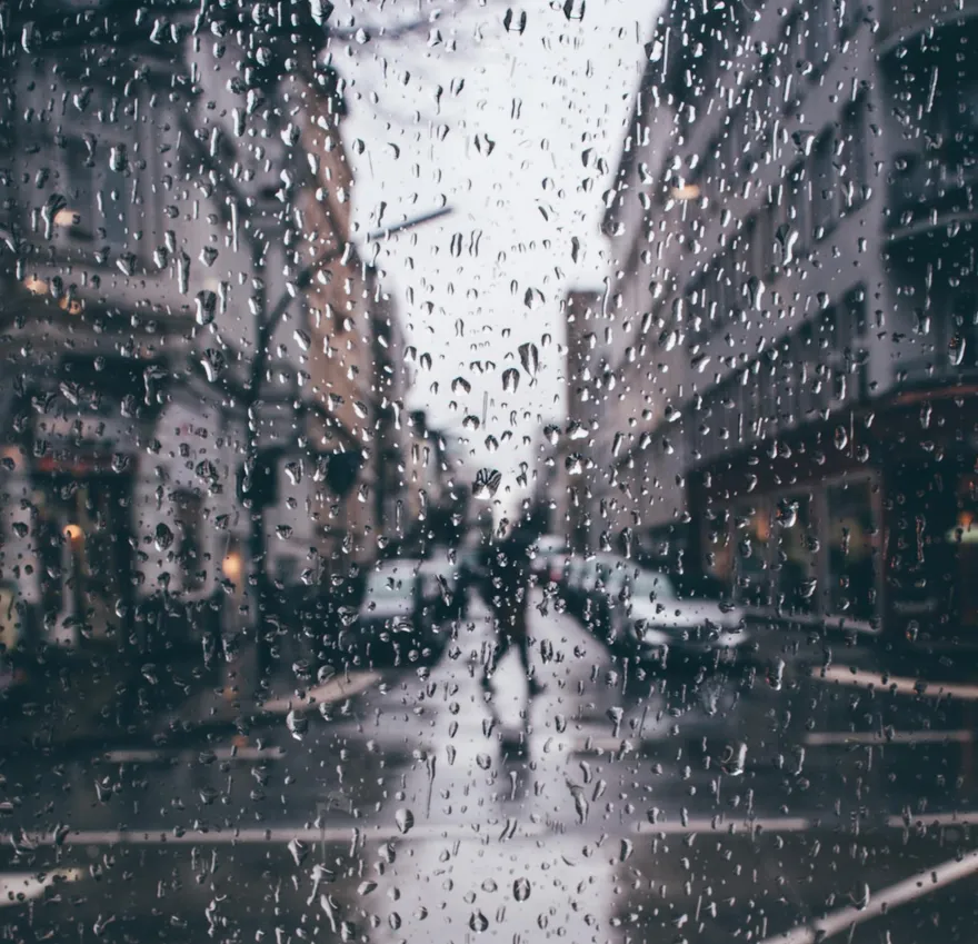 好天氣要沒了！明南方水氣通過　全台雨彈連轟2天