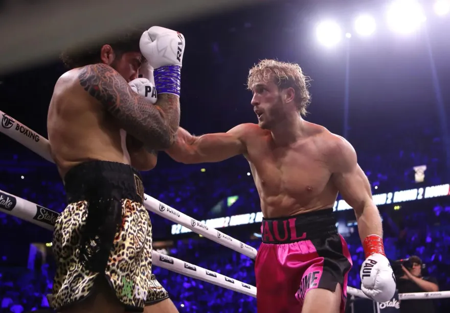 影/屁孩網紅擊敗前格鬥冠軍！囂張嗆嘴砲拳王：「我打爆你的走狗了！」