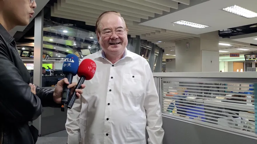 誰在監控國民黨？副主席李乾龍座車發現追蹤器