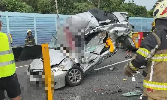 快訊/國3斗六段遊覽車車禍！12歲童當場死亡...共4死、22輕傷