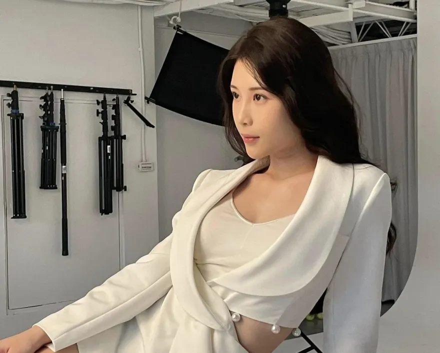 雞排妹又輸了！臉書「色卡」洩露陳沂手機號碼　二審改判3個月