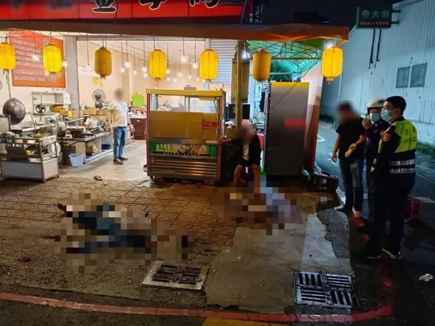 影/薑母鴨店流血衝突！高雄2對親兄弟酒後大對決　1人遭打趴倒店外