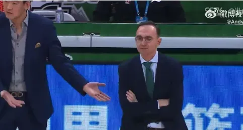 影/CBA遼寧隊主帥拒和廣廈教練握手　全因他比賽中朝人噴髒話