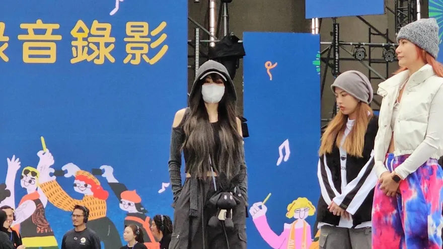 高雄跨年/時隔6年！姐姐謝金燕放話挑戰全台最吸睛　喊話：期待秘密驚喜