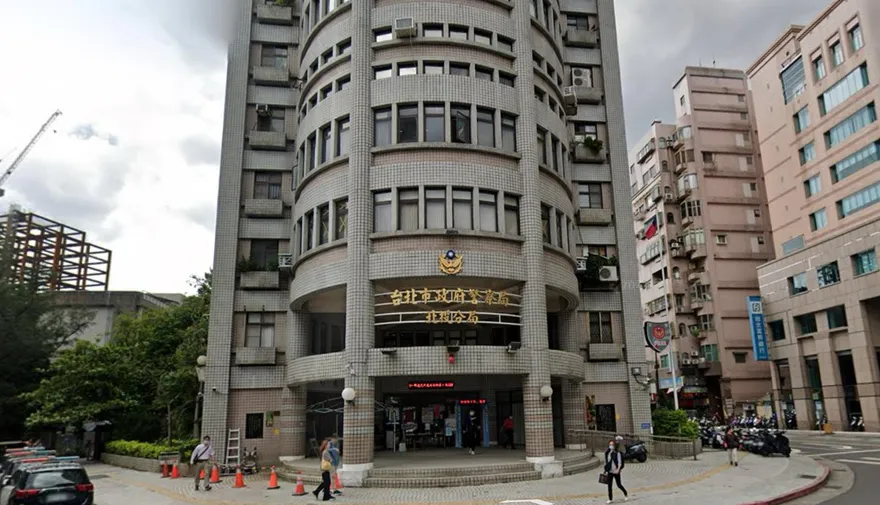 北投恐怖男長期擾鄰砸毀門鎖　警強制送醫移送法辦