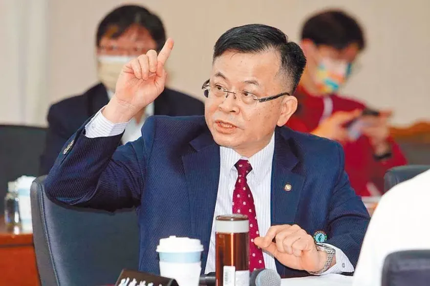 影/ NCC對中天濫罰15連敗！ 侯漢廷痛批：陳耀祥還要被追究刑事責任