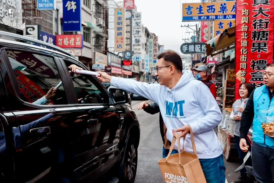 江啟臣除夕、初一公開行程一次看！這天連拜6廟跑透透