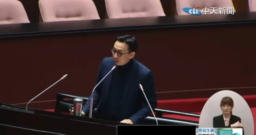 數發部次長討拍竟批網紅罵錯人「缺德」　葛如鈞傻眼