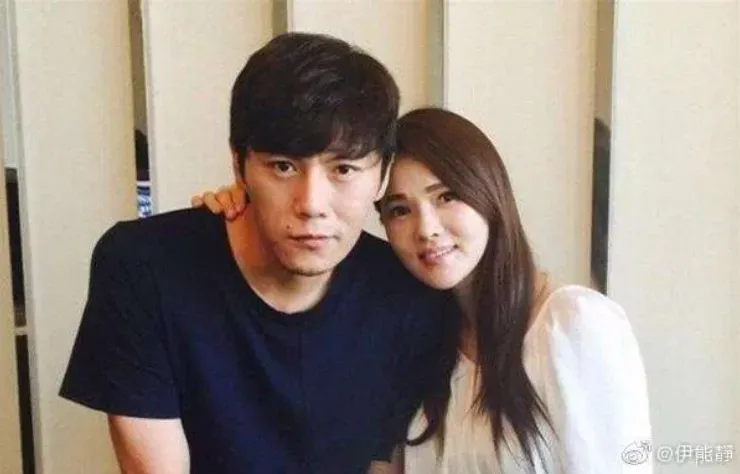 結婚9年仍被秦昊迷倒！　56歲伊能靜放閃揭「不查勤」原因