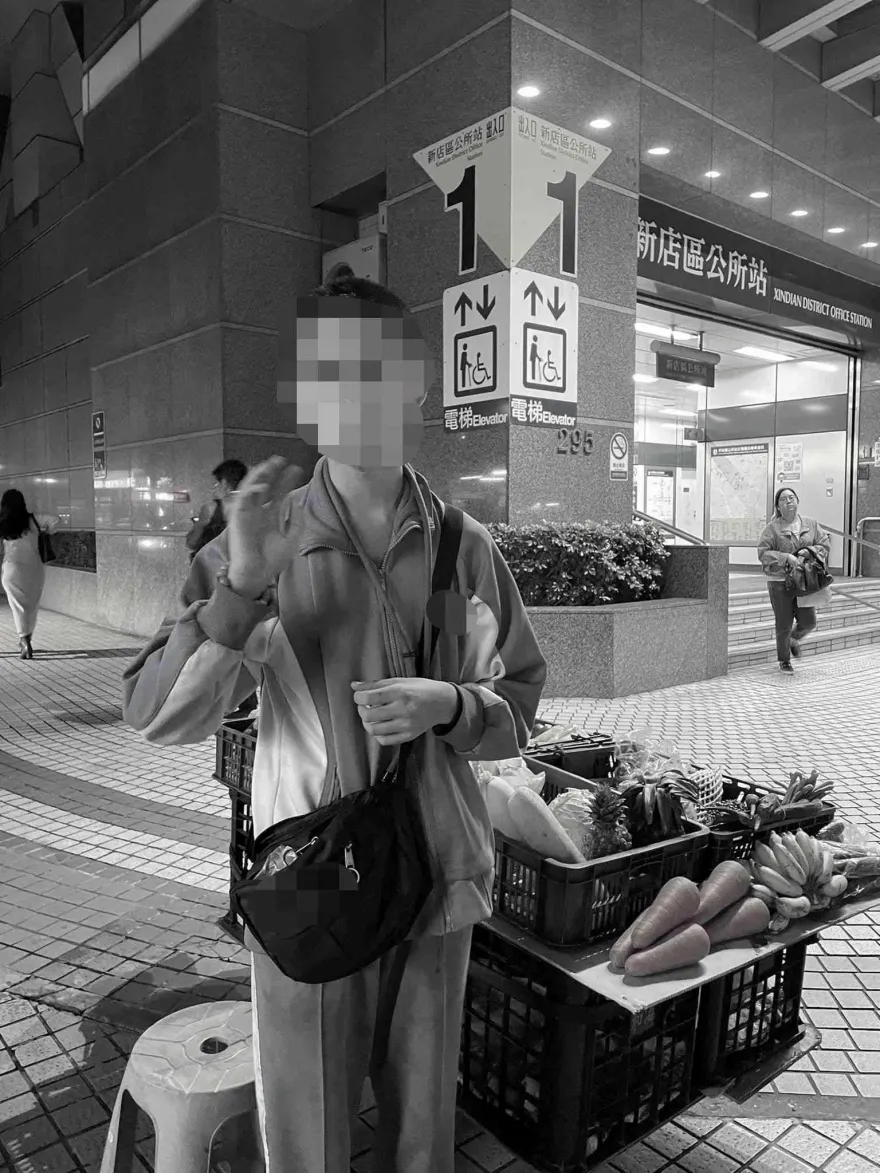 新店男高中生賣菜討生活！　曾被人騙兩次「錢全沒了」...網友不捨
