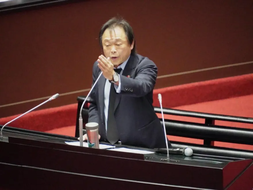 王世堅轟郭智輝「核能自走砲」　媒體人：綠營內部有人在警告賴清德