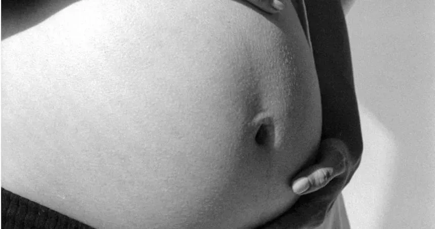 B肝中年男「肚子變大」肝臟滿滿腫瘤…肝癌末期半年就走了