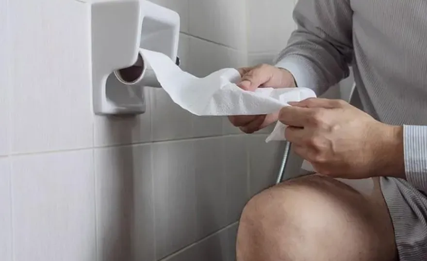 只有在家才敢上廁所？醫點破：大腦恐懼攔截生理反射