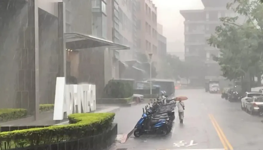 豪雨狂炸！台北市災害應變中心三級開設嚴防災情