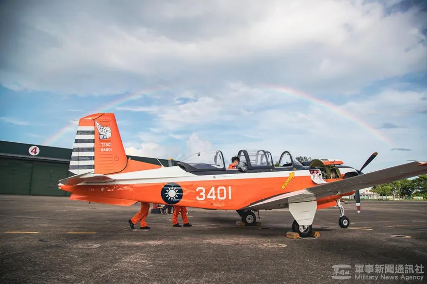 T-34C教練機失事　前空官教官于皓瑋：發動機故障可能性高