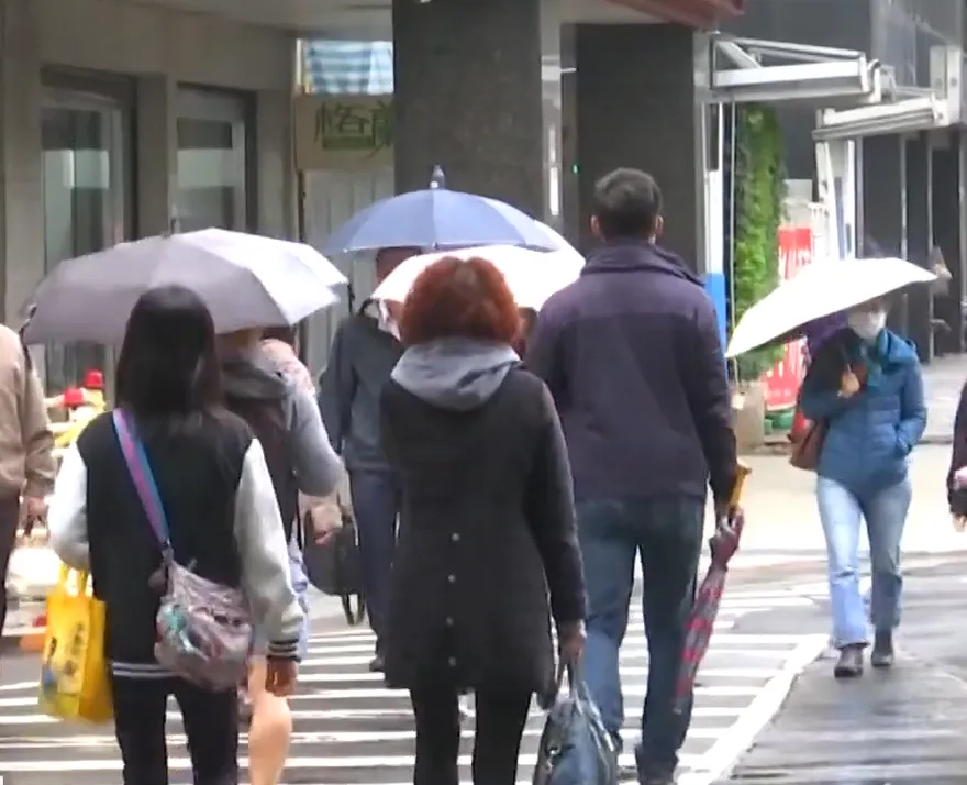 北東明飆30度再跌回20度有雨　下週三新東北季風南下接力