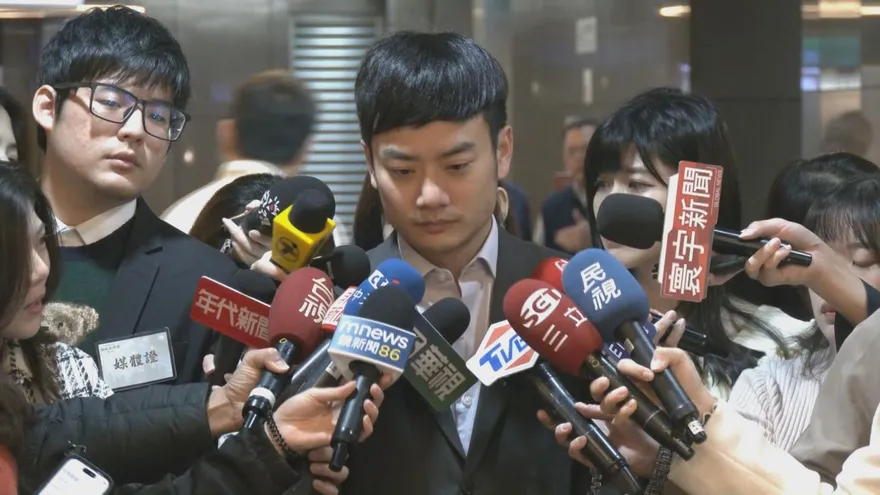 沈伯洋說台獨黨綱被覆蓋　殷瑋酸爆：人間魔術師讓它憑空消失