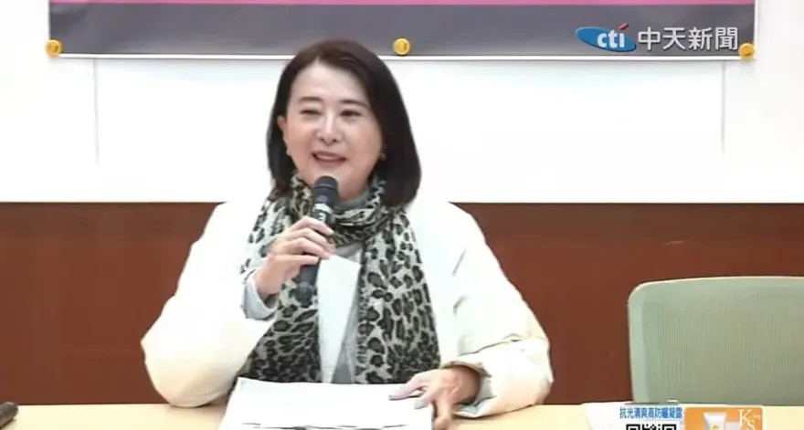 柯建銘喊大罷免民進黨急切割？王鴻薇：兩手策略