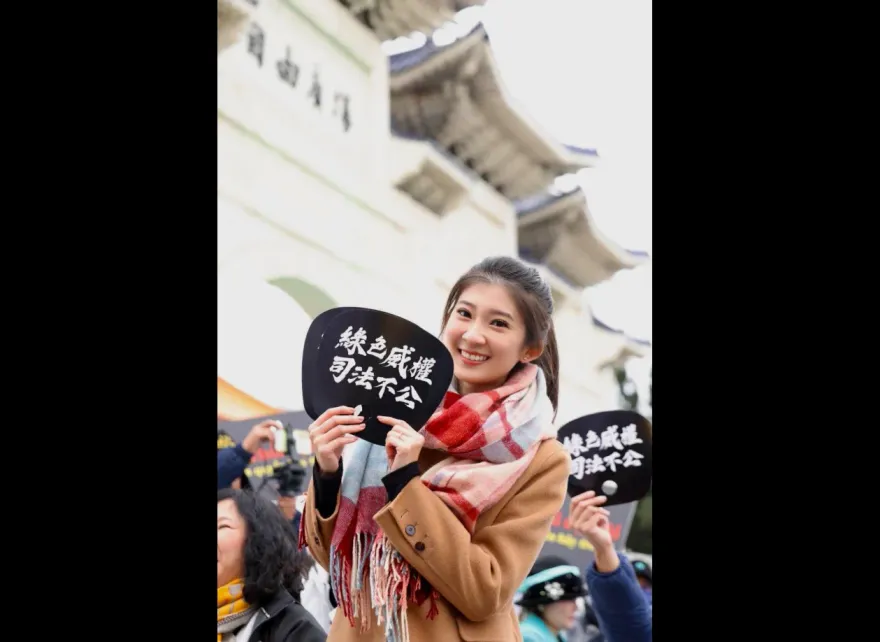 藍營最美發言人也來111釘孤枝！李明璇曝：力量非常強大