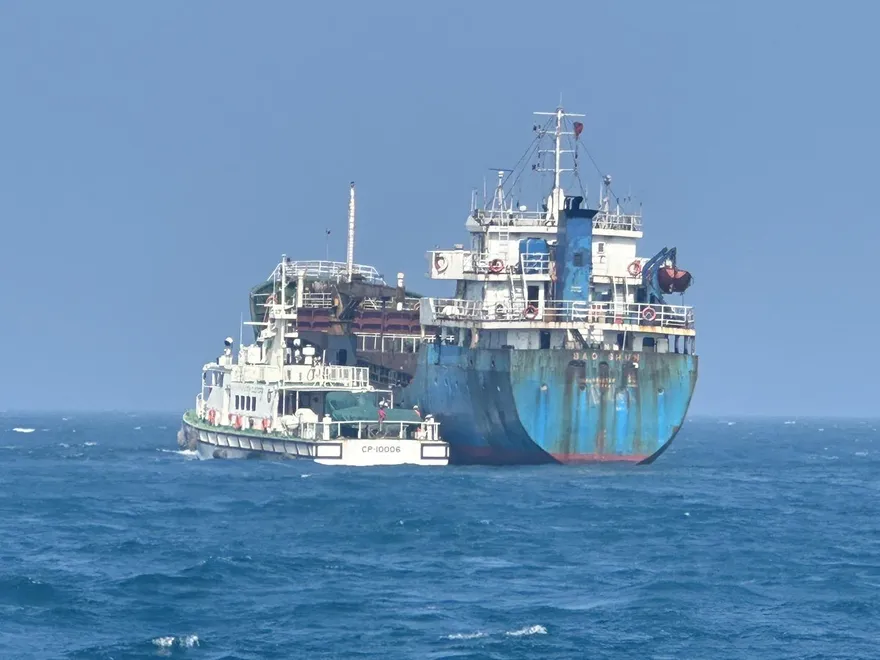 傳蒙古貨輪靠近台灣西岸海纜區　海巡署：全程監控應處