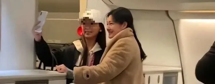 珍貴又悲催！「最後一位和大S合照的粉絲」機上留念