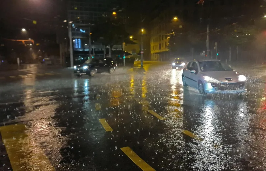 「最強梅雨鋒面」明來襲！全台雨彈開炸　周四最劇烈