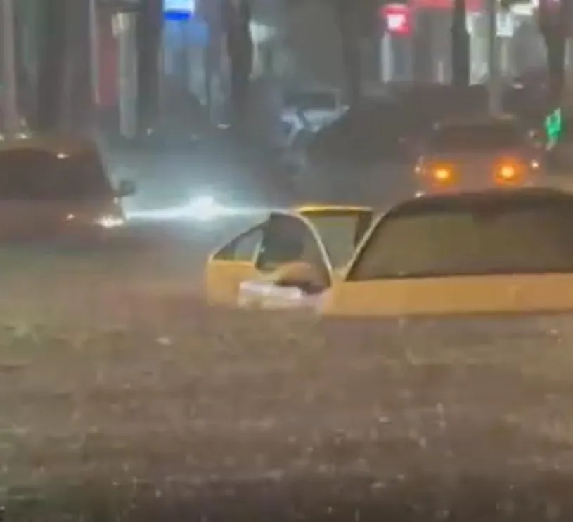 國家警報響不停！16縣市豪雨特報　高雄、屏東慎防土石流