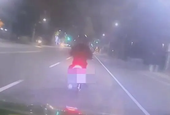 影/高雄24歲女闖紅燈拒檢自撞亡！家屬：女兒很乖為何警一直追她