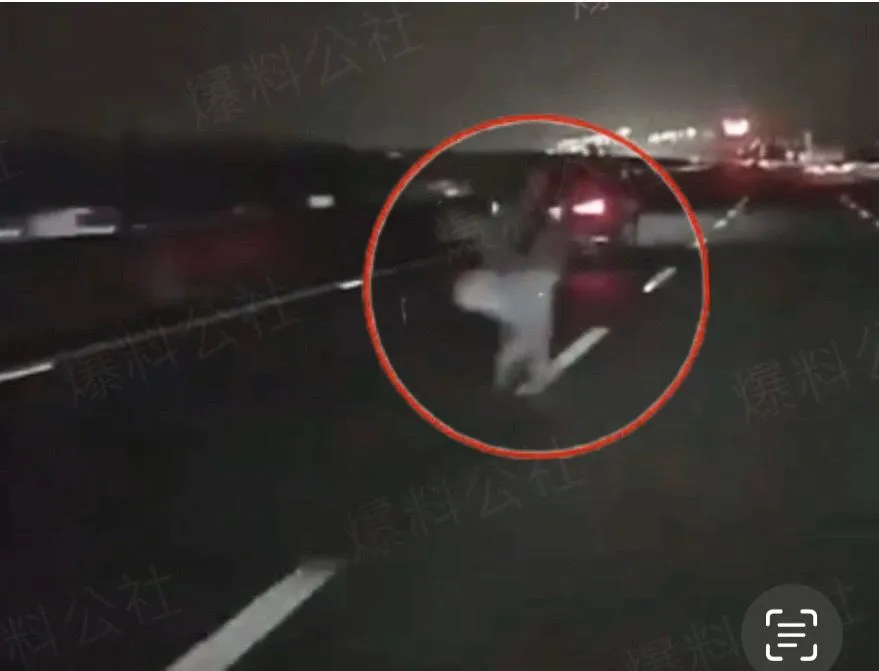 行人走國道…還企圖跨越車道　遭三車撞+輾腳送醫身亡