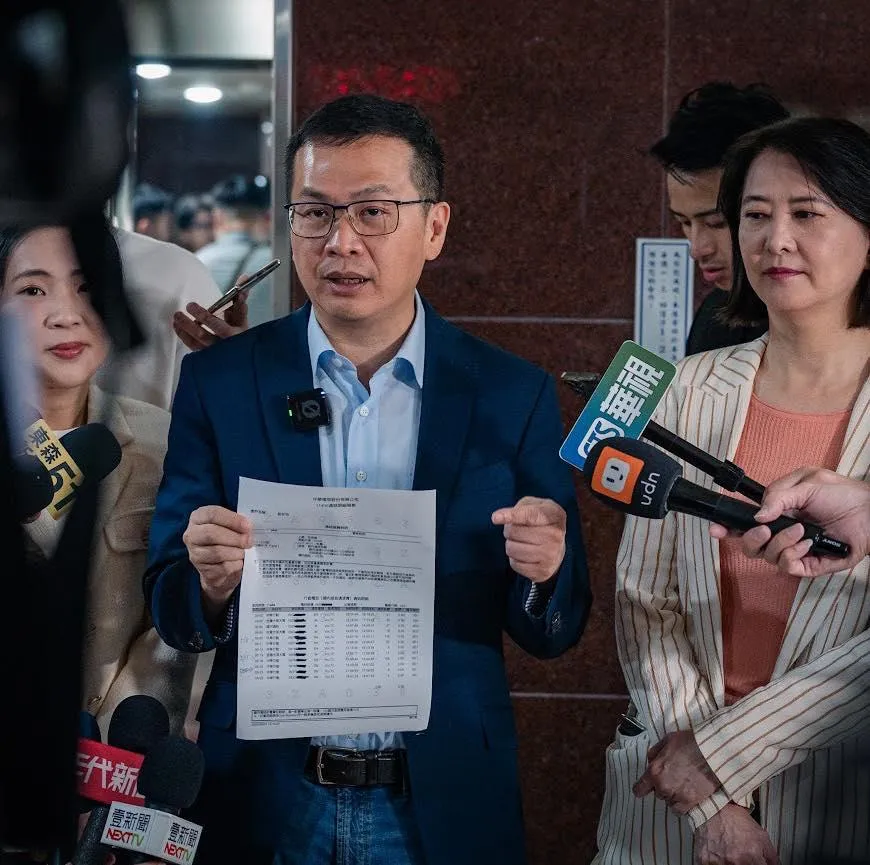 戳破綠營謊言「三重低級」！羅智強邀戰老柯：公布通聯紀錄
