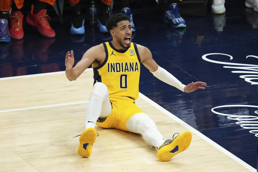 NBA/完蛋了？溜馬一哥哈利伯頓「跛腳」離場　G3添隱憂