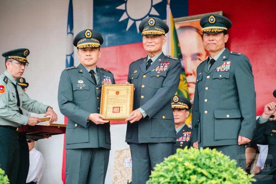 陸官建校101年！首選傑出校友　李翔宙等3退將重著軍服