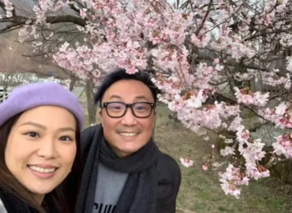鄭中基斬14年婚！認了「正在辦離婚手續」　駁贍養費謠言