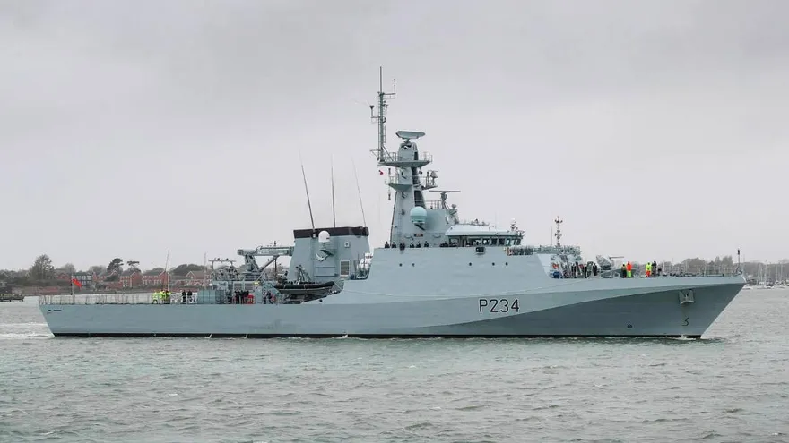 英艦「史佩號」穿越台海…陸東部戰區嗆：破壞台海和平