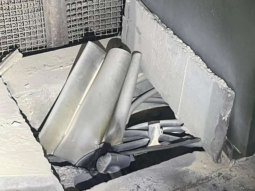 笨賊偷電纜「誤觸1萬1千伏特高壓電」　火光四射險臭灰搭
